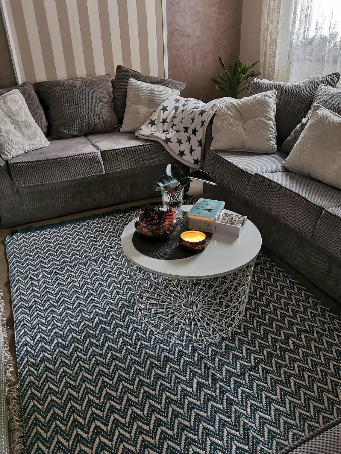 Lux Apartman Lena Belgrad Dış mekan fotoğraf
